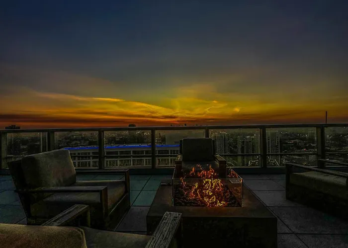 Nvcll Hotel Chicago